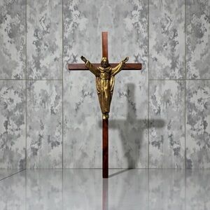 VINTAGE BRONZE JESUS CRUCIFIX WALL CROSS